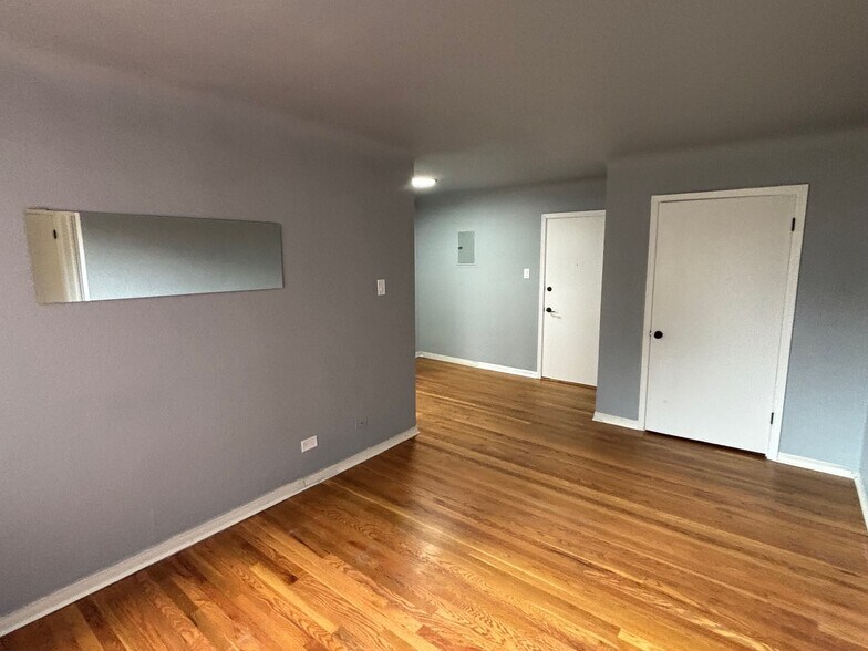 Building Photo - 85 N Grant St