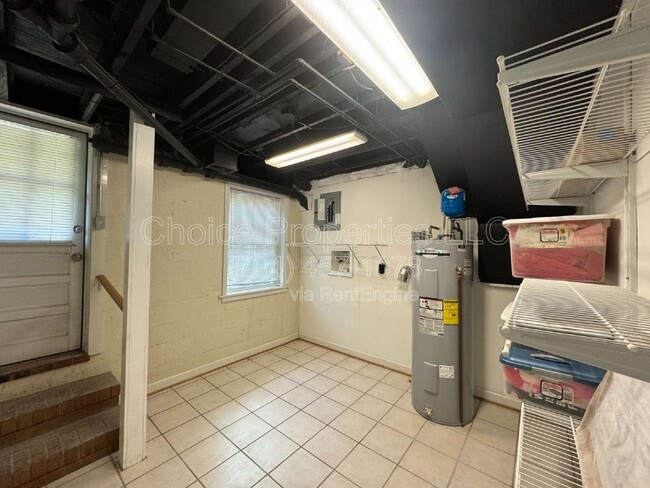 Building Photo - 253 Scofield Rd