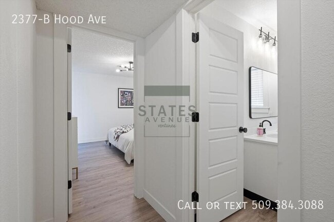 Building Photo - 2377 Hood Ave