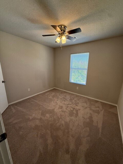 Building Photo - 5074 W Claxton Cir