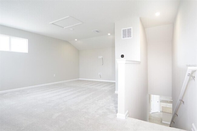 Building Photo - 1892 Basenji Dr