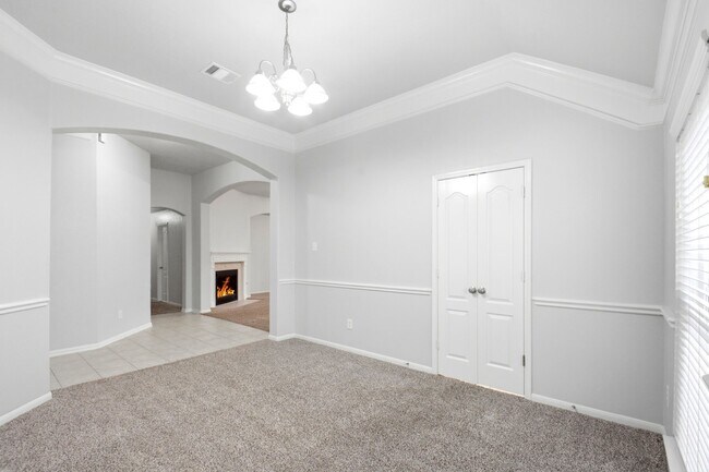 Building Photo - 31710 Midlake Park