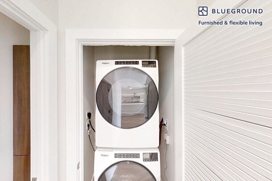 Building Photo - 20 4th Ave