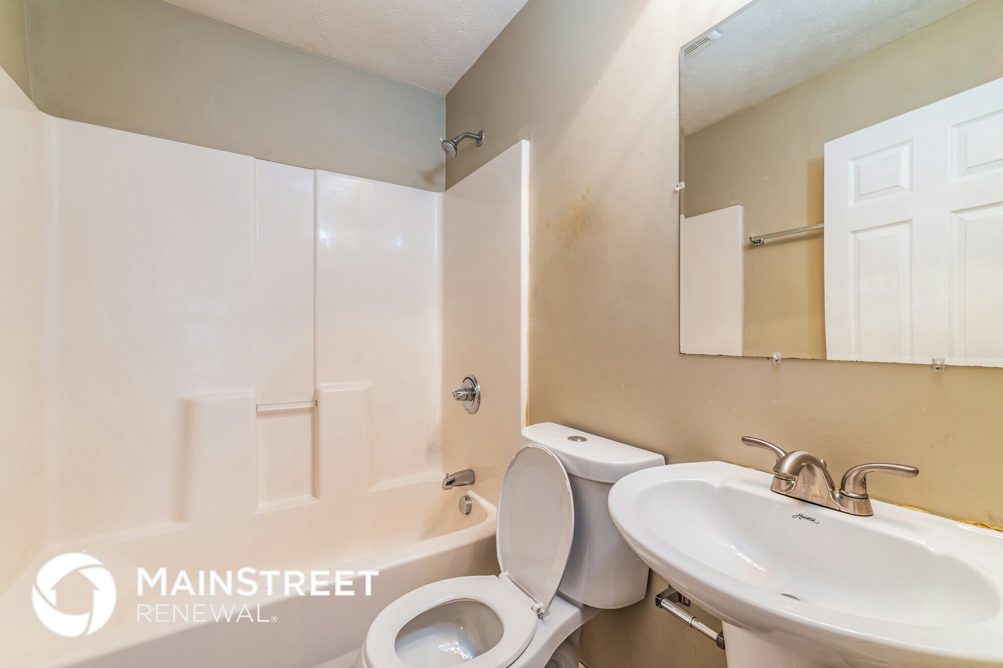 Building Photo - 1422 Longfield Ave