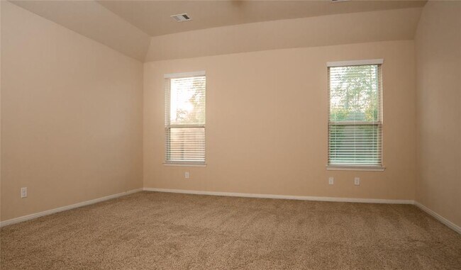 Building Photo - 4702 Preserve Park Dr
