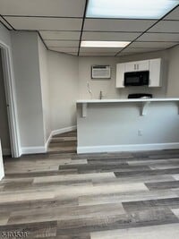 Building Photo - 234 Main St