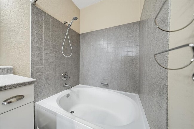 Building Photo - 204 E South St