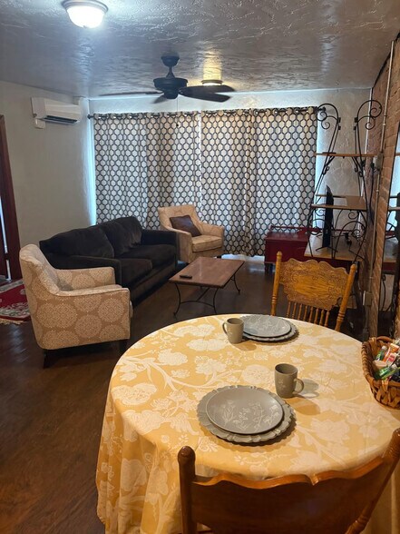 Building Photo - 15 Tregaski Ln