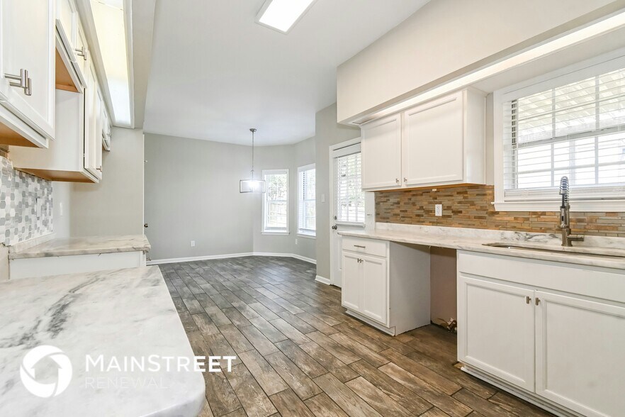 Building Photo - 5535 Liberty Ridge Cove