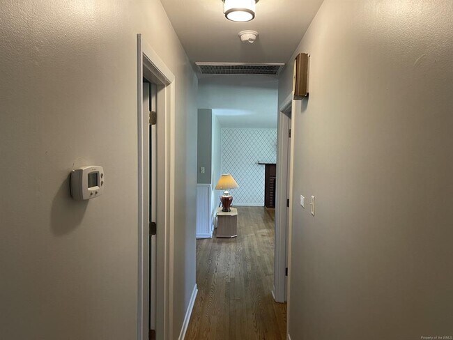 Building Photo - 107 Caran Rd