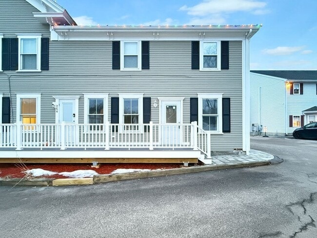 Building Photo - 264 Middlesex Rd