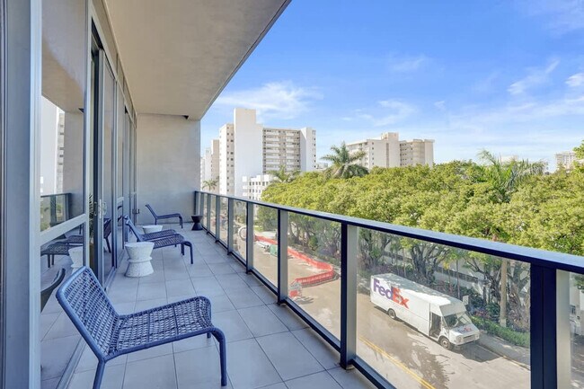 Building Photo - 1220 17th St