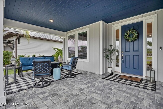 Building Photo - 221 Marquesa Cir