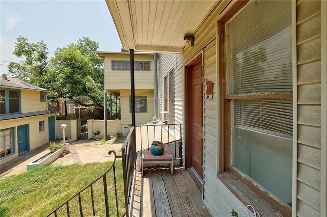 Building Photo - 1513 Enfield Rd