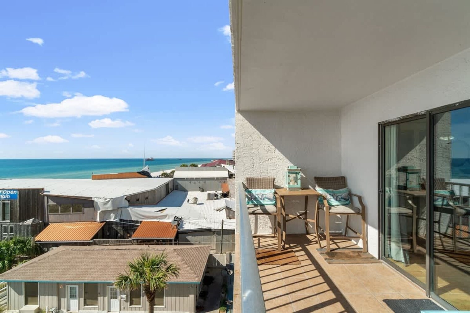 Building Photo - 8743 Thomas Dr