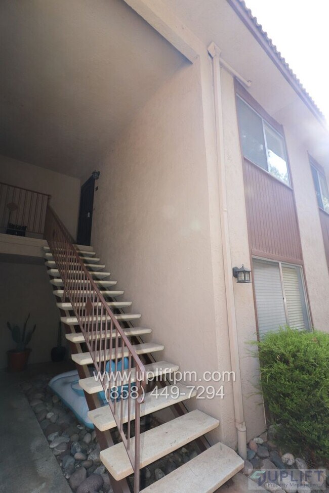 Building Photo - 2 bed 1 bath condo in Alpine with pool in ...