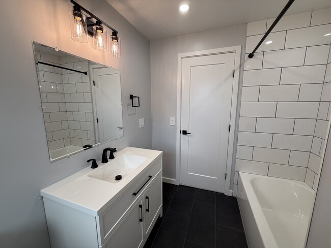 Building Photo - 123 Cattaragus Dr