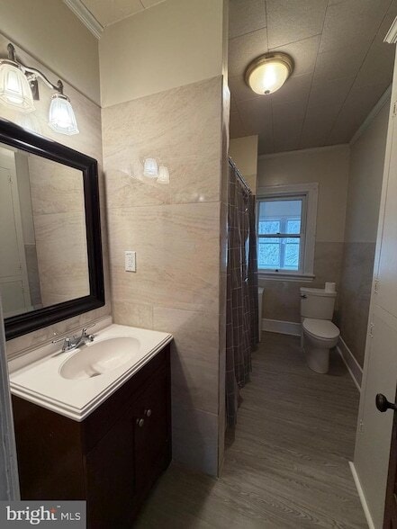 Building Photo - 117 Fairground Ave