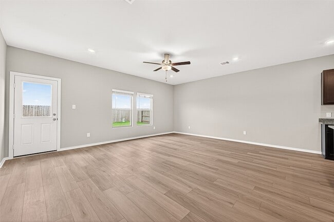 Building Photo - 5330 Buffalo Grass Ln