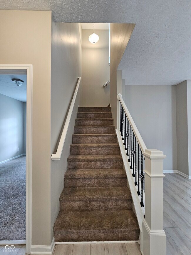 Building Photo - 7252 Lockford Walk N