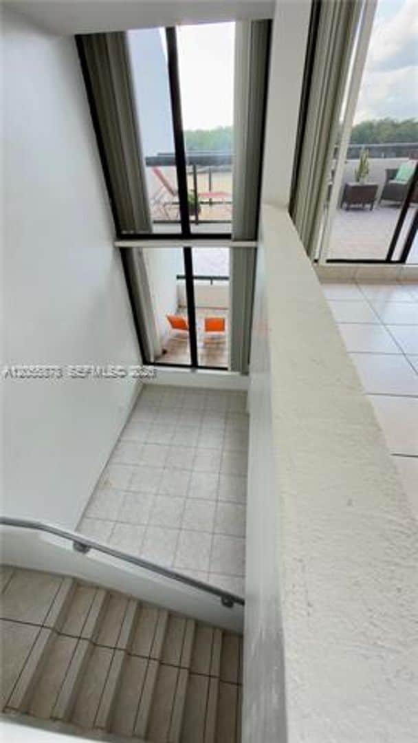 Building Photo - 456 Poinciana Island Dr