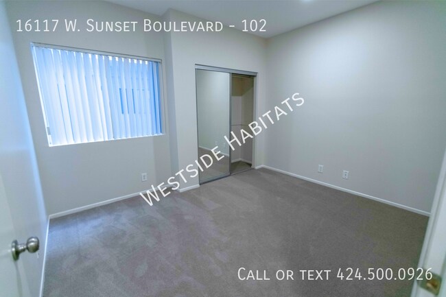 Building Photo - 16117 W Sunset Blvd