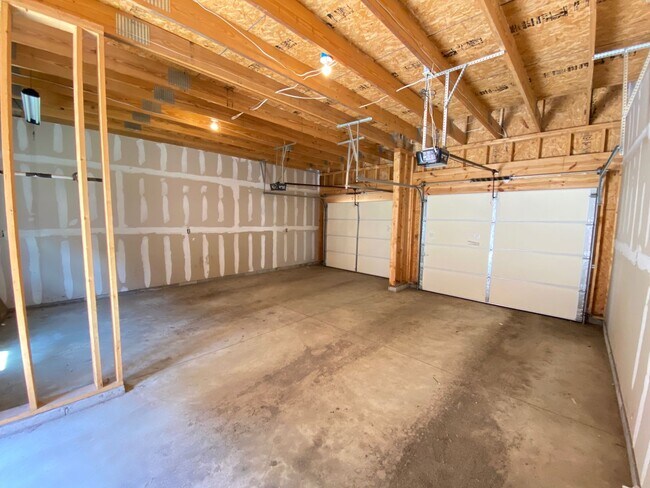 Building Photo - Renovated House, South Campus OSU, Near Medical Center and Law School