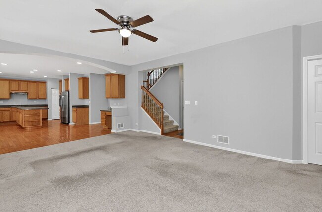 Building Photo - 607 Mansfield Way