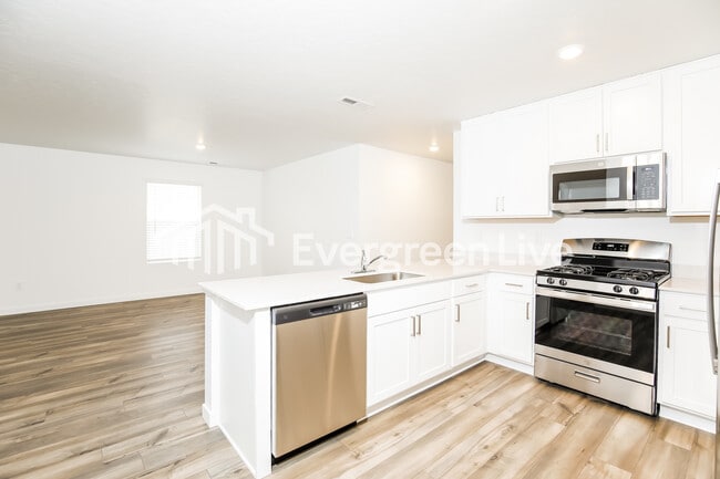 Building Photo - 2434 W Pollinator Dr