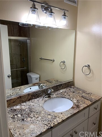 Building Photo - 17042 Pinehurst Ln