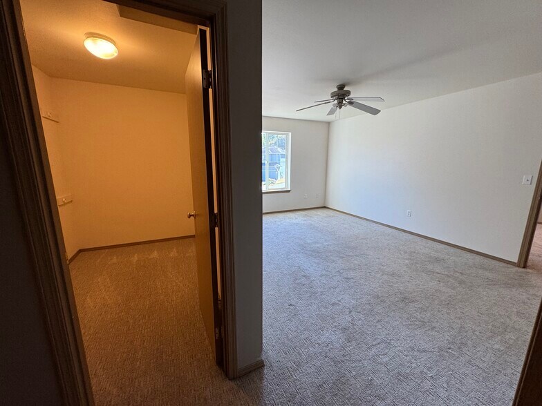 Building Photo - 1115 181st Street Ct E