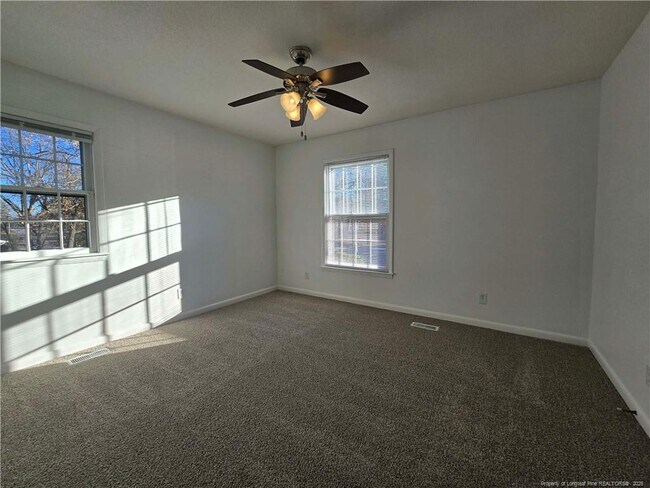 Building Photo - 409 Glen Canyon Dr