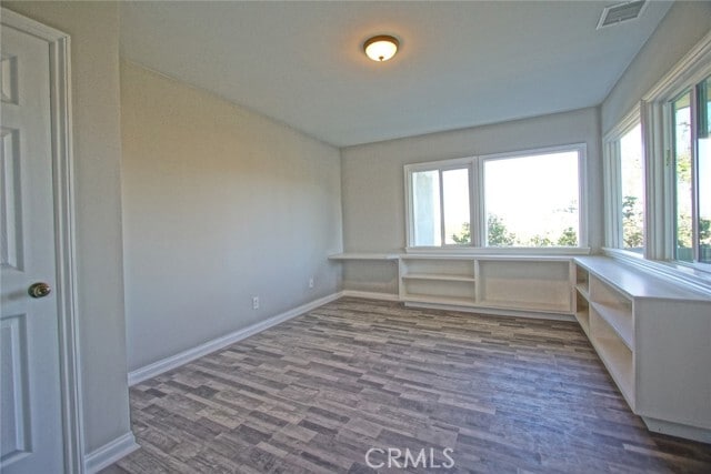 Building Photo - 3915 Fredonia Dr