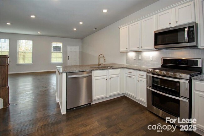Building Photo - 3126 Glenn Hope Wy