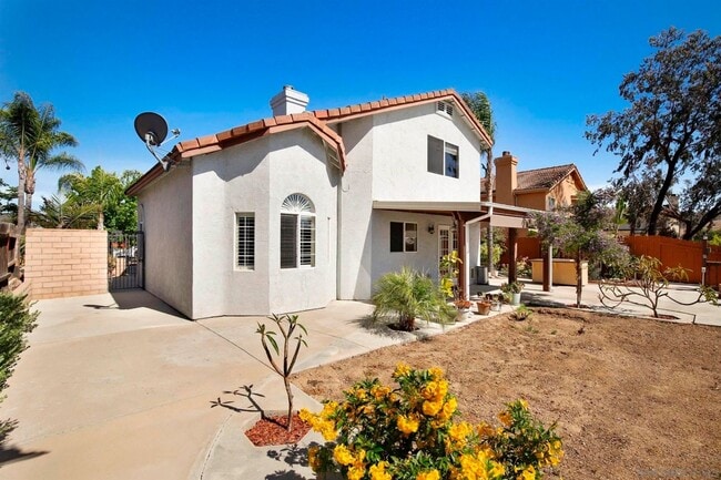 Building Photo - 4 Bed/2.5 Bath Home in Poway. Open Floor Plan, AC/Heat, W/D + Laundry Room and 3 Car Garage!
