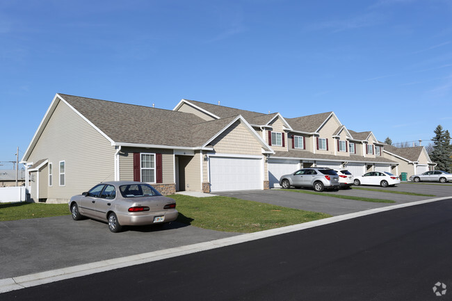 Primary Photo - Hunters Gate Townhomes
