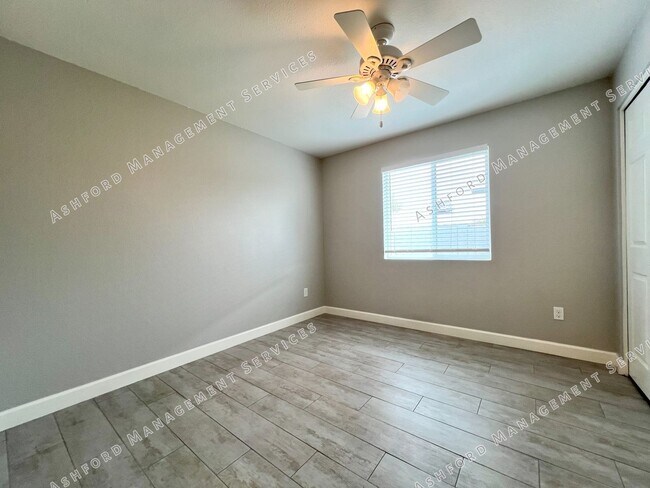 Building Photo - REMODELED 3 BEDROOM 2 BATH GEM WITH DETACH...