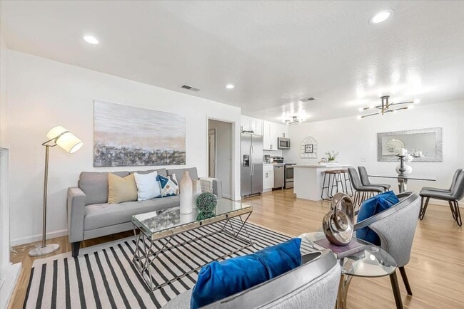 Building Photo - 745 Independence Ave