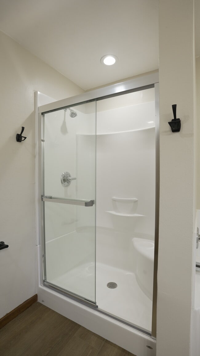 Building Photo - Spruce Hill