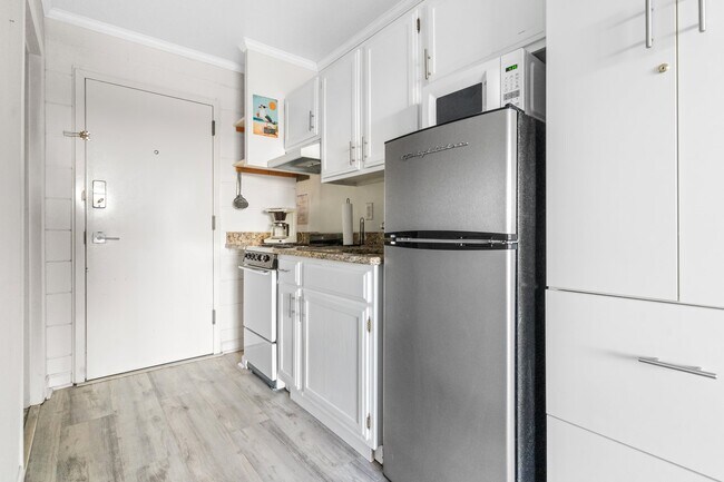 Building Photo - 11 62nd St