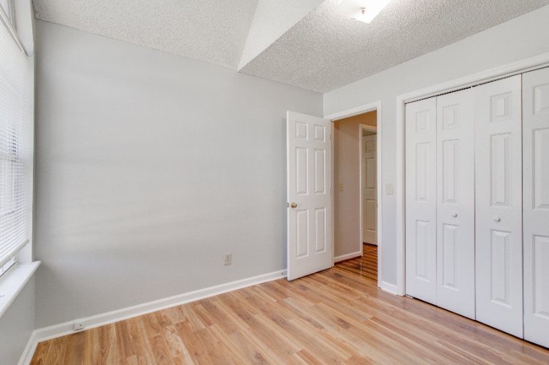 Building Photo - 201 Majestic Dr