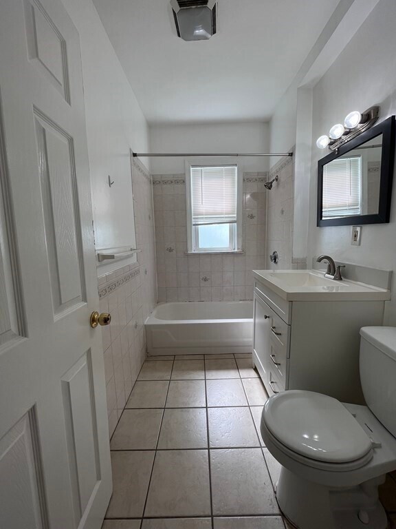 Building Photo - 29 W Tremlett St