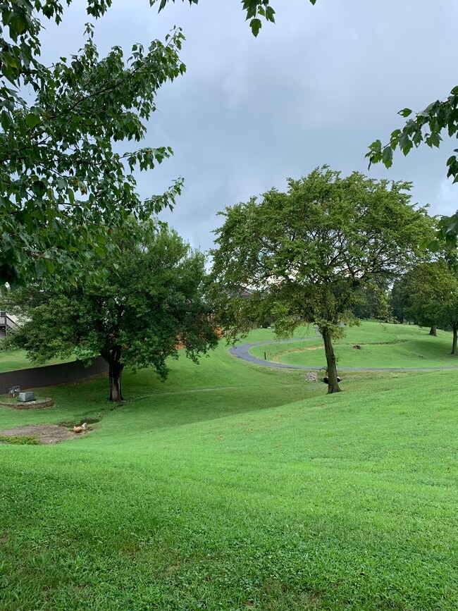 Building Photo - 1507 NE Benjamin Greens