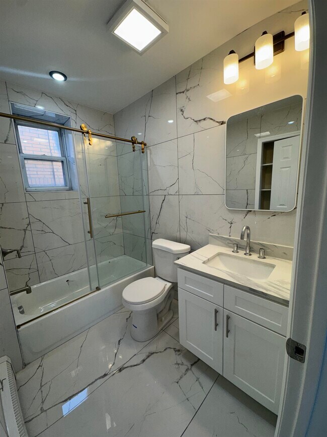 Building Photo - 321 Avenue C