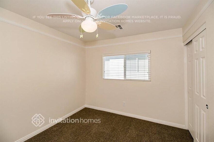 Building Photo - 7423 Scottish Castle Ave