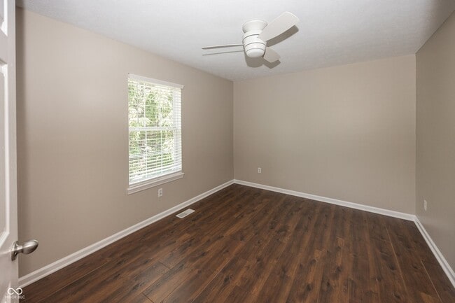 Building Photo - 2410 Silver Ct