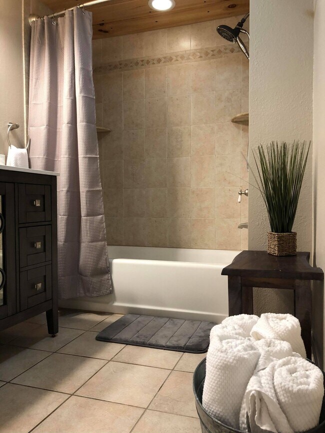 Building Photo - 487 Kentucky Ave