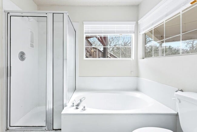 Building Photo - 8609 Ephraim Road