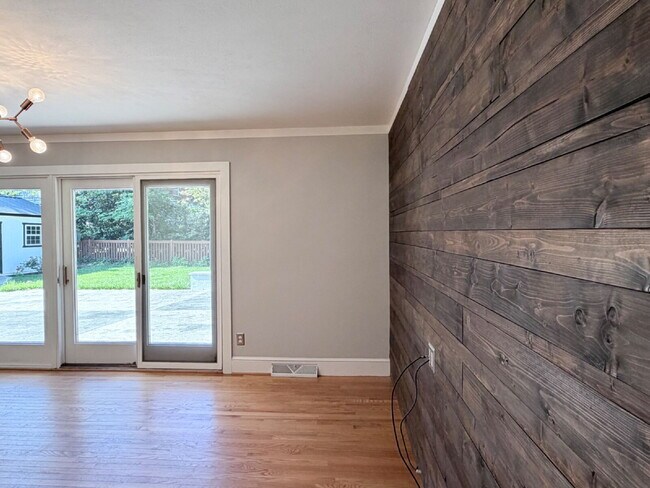 Building Photo - Updated 3BR Home in Beaver Lake | Fenced Yard, Garage, Covered Porch & Outdoor Fireplace | Pet Fr...