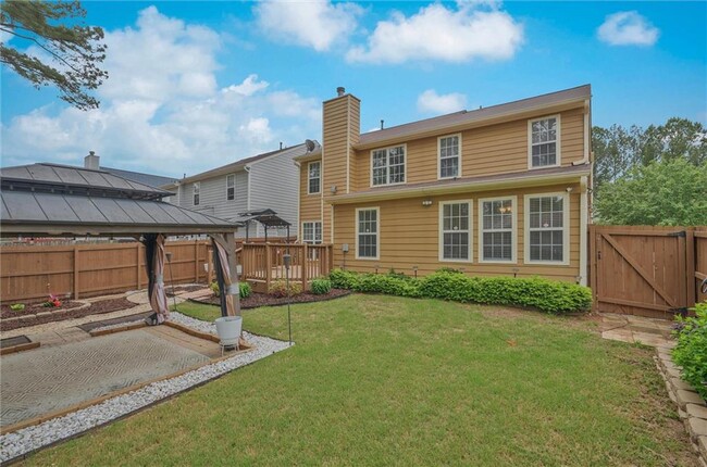 Building Photo - 4910 Lakebrooke Run